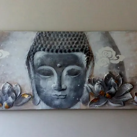 Modern In Heart Of Řím