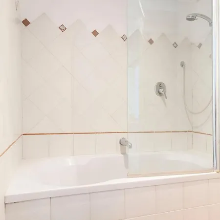 Apartamento Modern In Heart Of